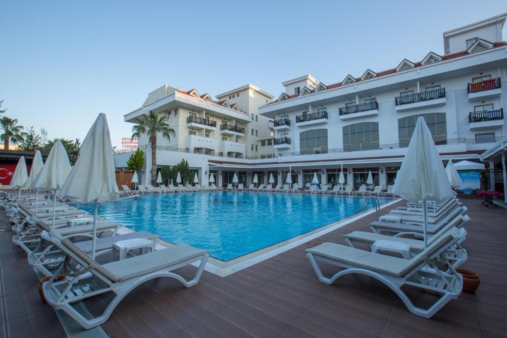 Aquamarin Side Resort Side