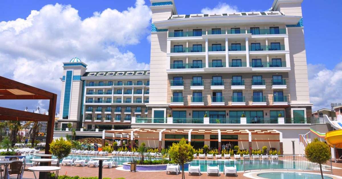 Luna Blanca Resort & Spa Side