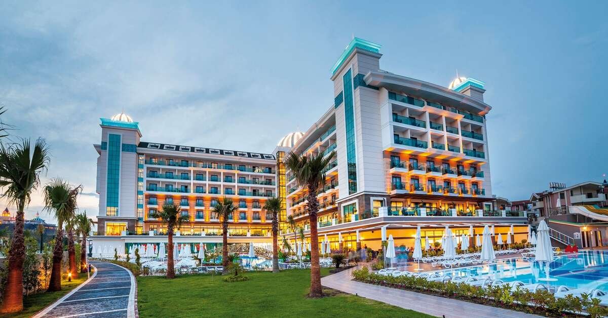Luna Blanca Resort & Spa Side